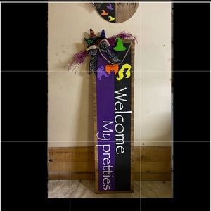 Door leaner with matching porch leaner